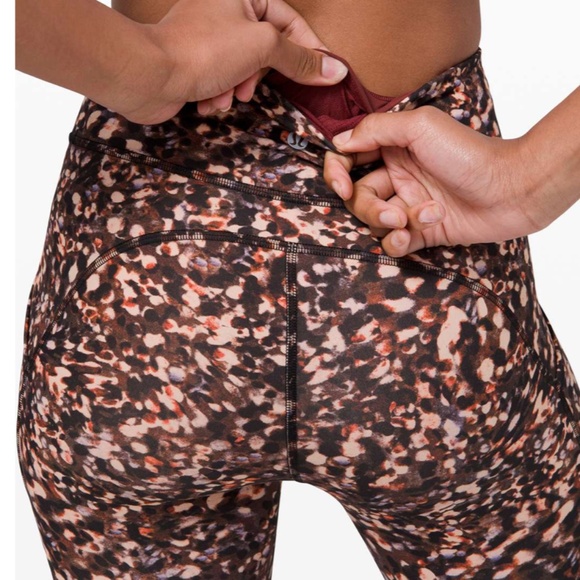 Lululemon Invigorate Leggings - Size 10 - Picture 3 of 7